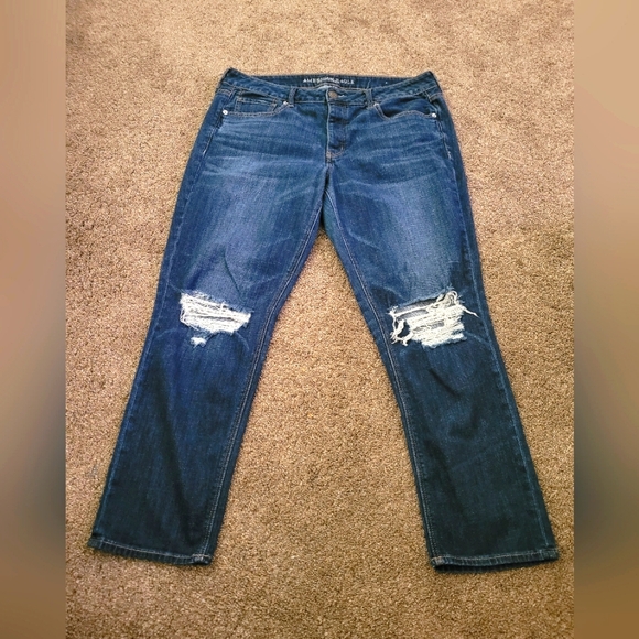 American Eagle Outfitters Denim - AE tomgirl jeans size 14